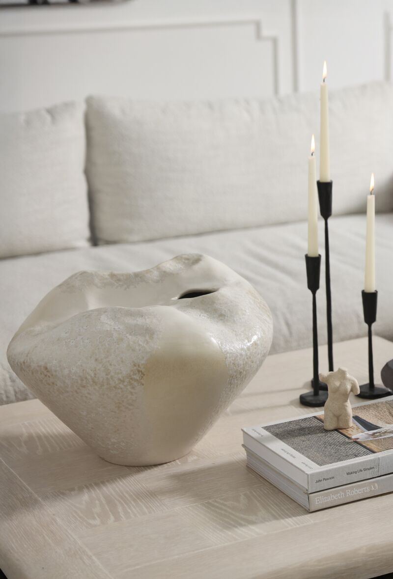 Silhouette Vase - Image 2